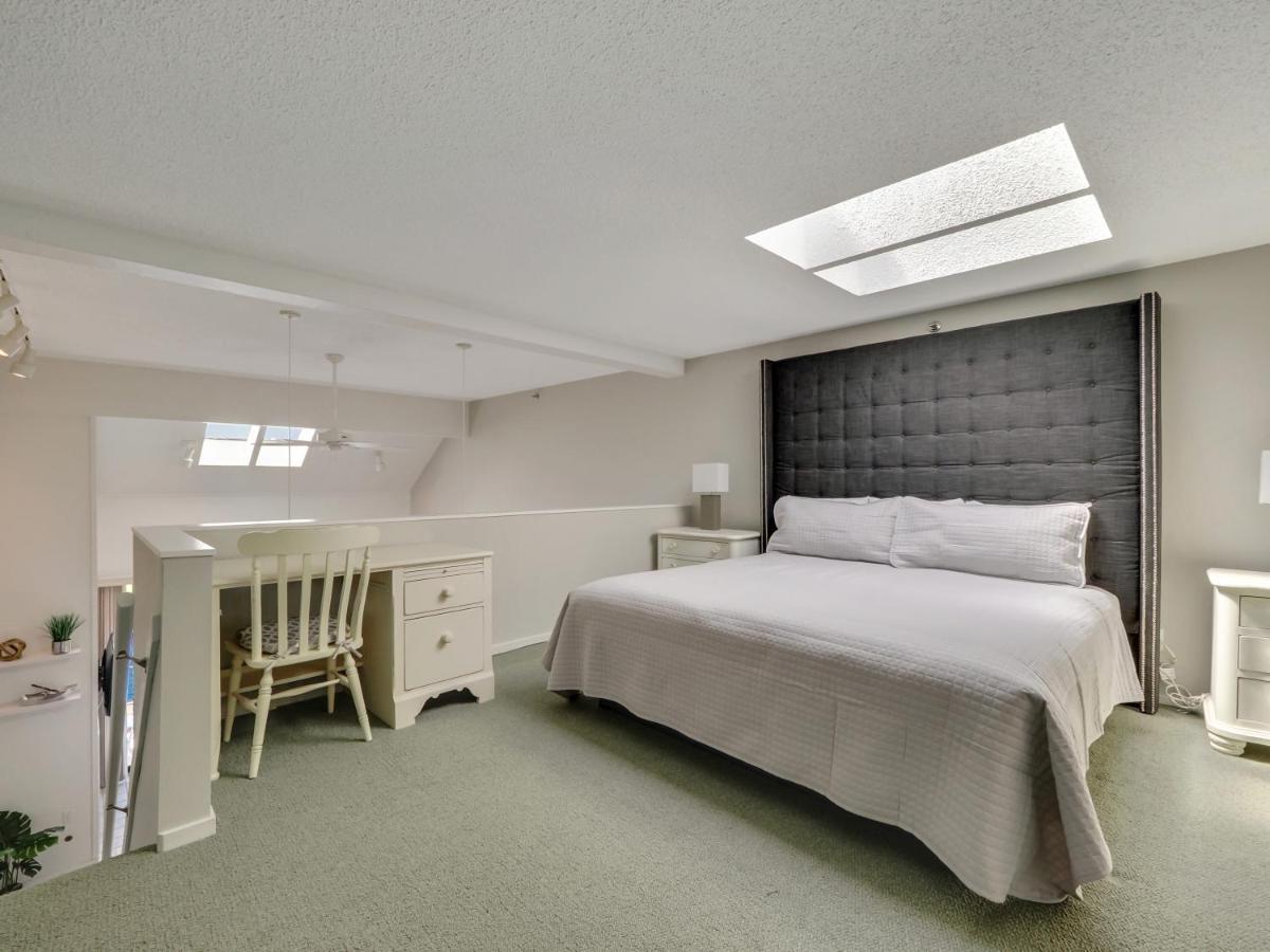 359 Edgewater Inn シャールボイ エクステリア 写真