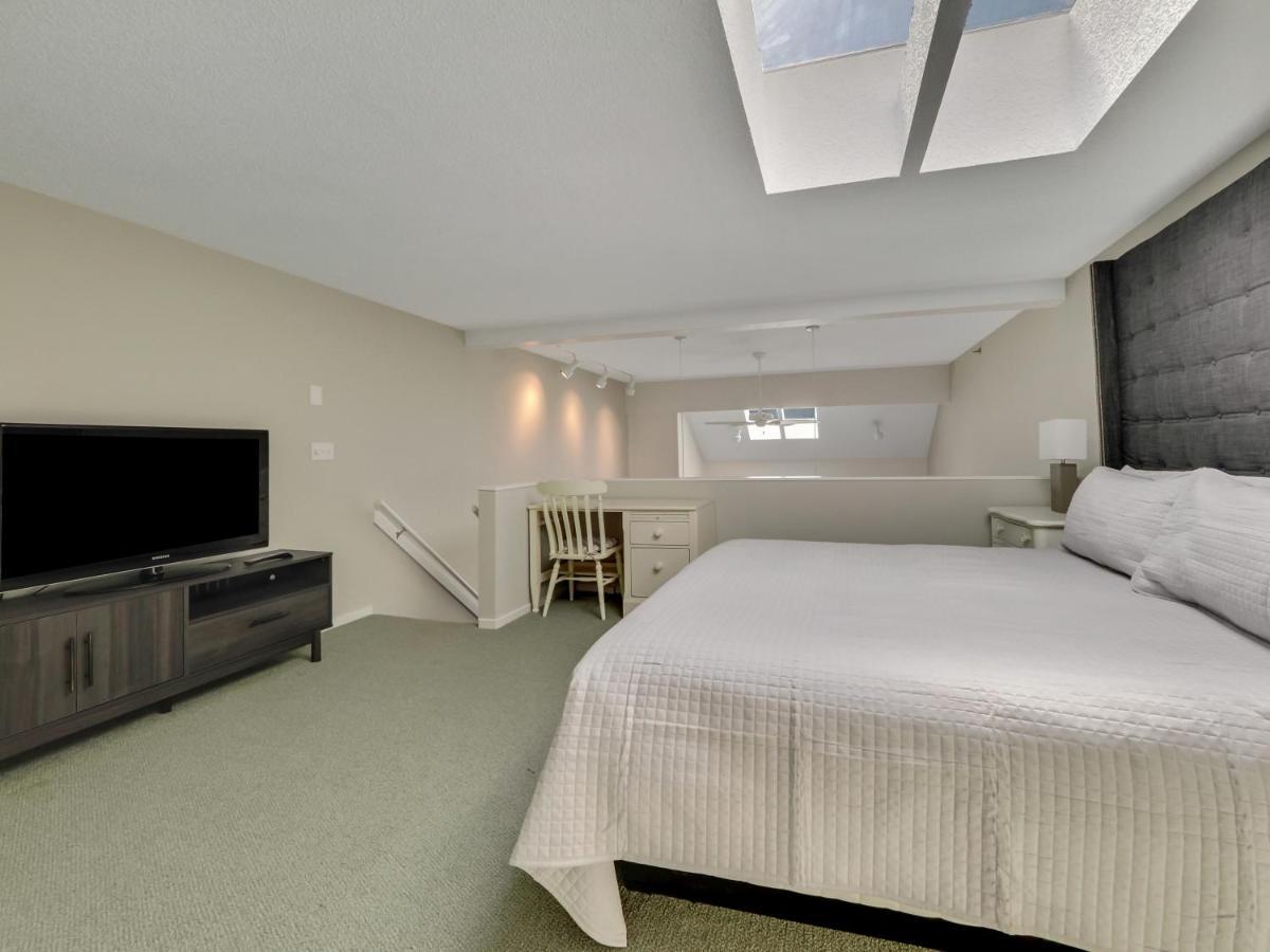 359 Edgewater Inn シャールボイ エクステリア 写真